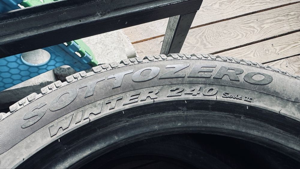 Шини б/у 235/45 r18 Pirelli SottoZeroWinter240 резина зима комплект