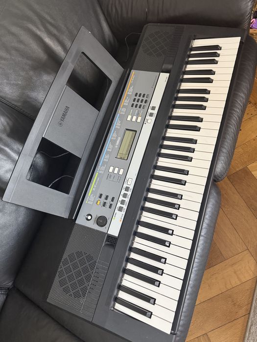 Синтезатор Yamaha  ypt 240
