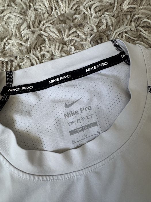термо футболкп nike pro combat under armour