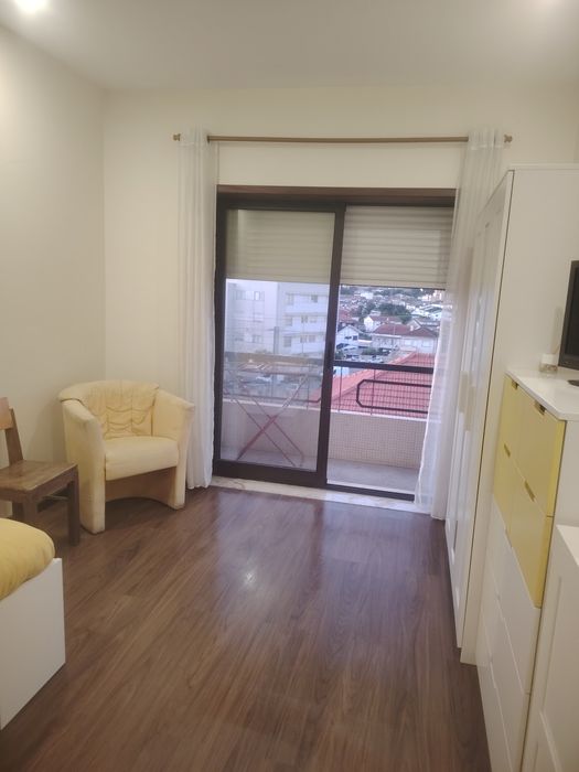 Alugo quarto em ermesinde