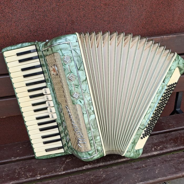 Akordeon  włoski 80 basów