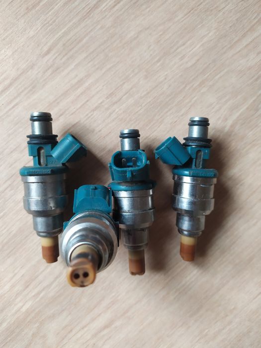 Форсунка Toyota 2325002030