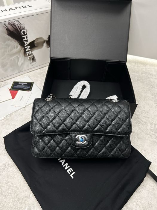 Сумочка в стилі Chanel