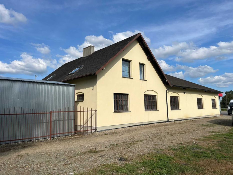 Sklep + myjnia + mieszkania | Inwestycja w Krośnie na sprzedaż Krosno