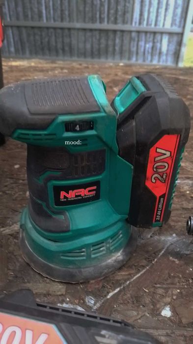 Zestaw zakrętarka szlifierka oscylacyjna NAC AKUmultisystem