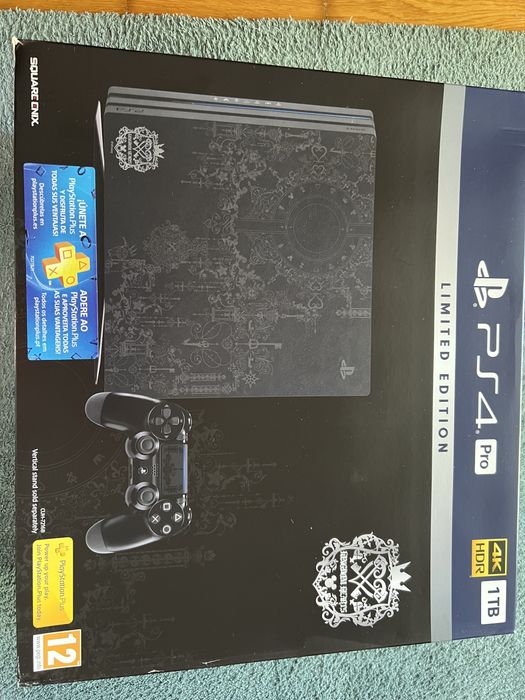 Ps4 pro 1TB - Edicão especial