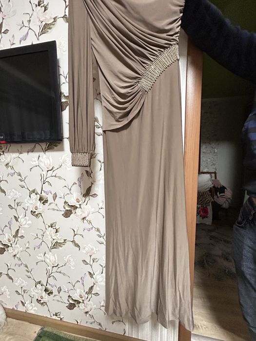 Вечірня сукня, випускна