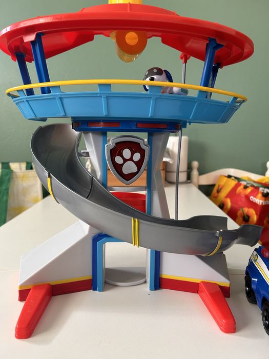 Torre de Controlo + Cão Robot + carro do Chase