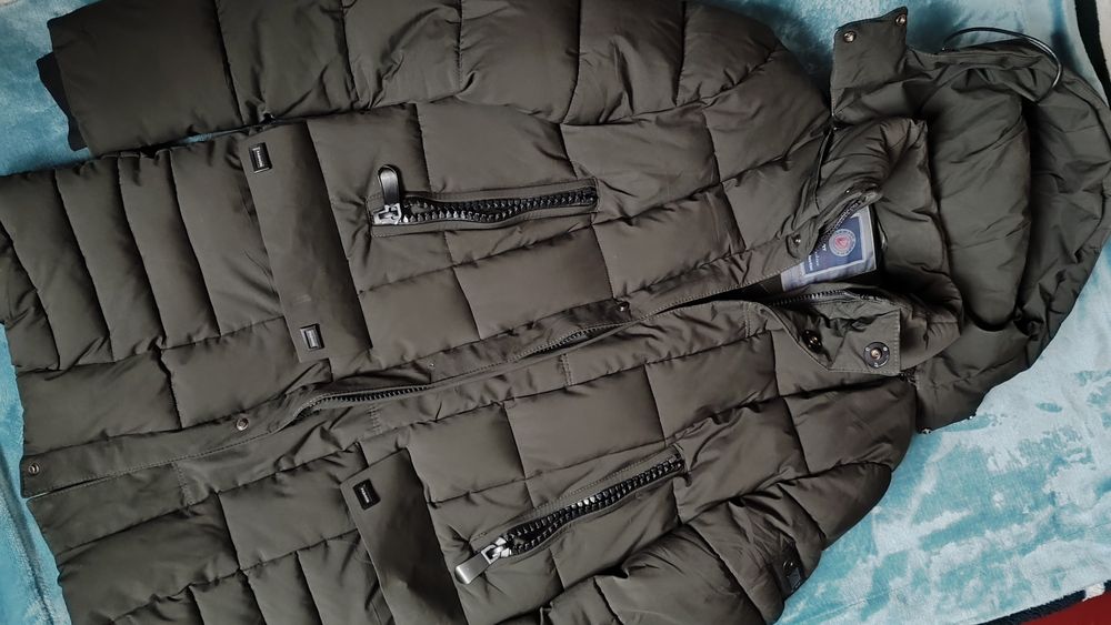 курточка зелена чоловіча