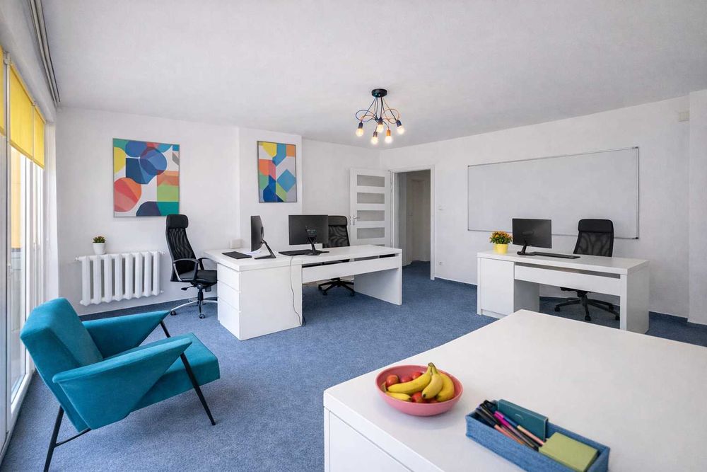 Klimatyczny wolnostojący dom na firmę - Saska Kępa