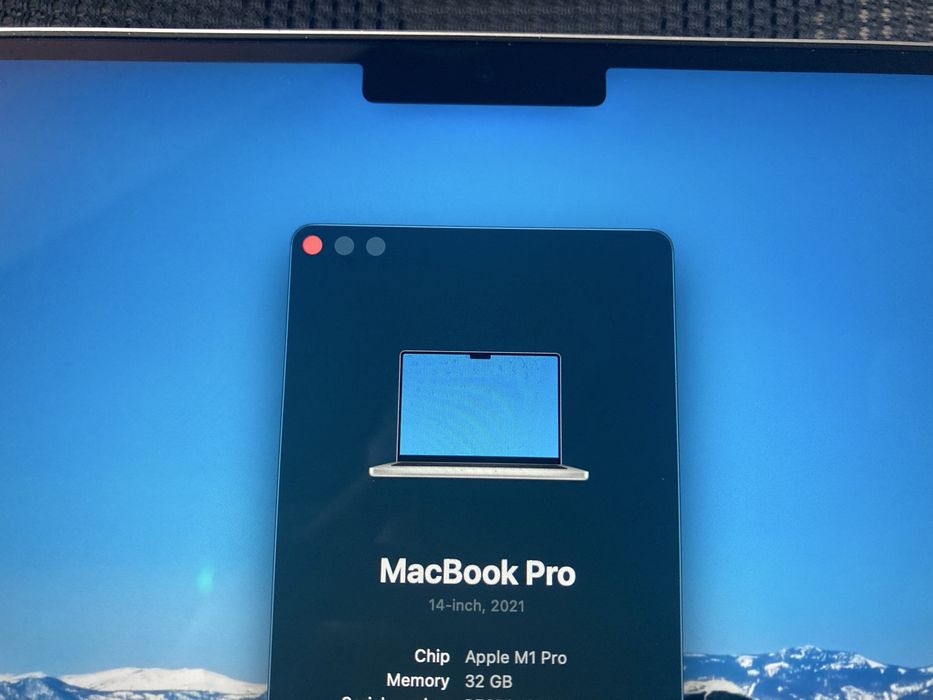 Macbook  Pro 14”  32GB