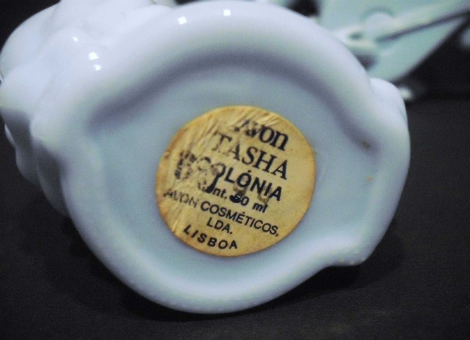 Garrafa antiga da Avon TASHA Colonia 50 ml - vidro azul