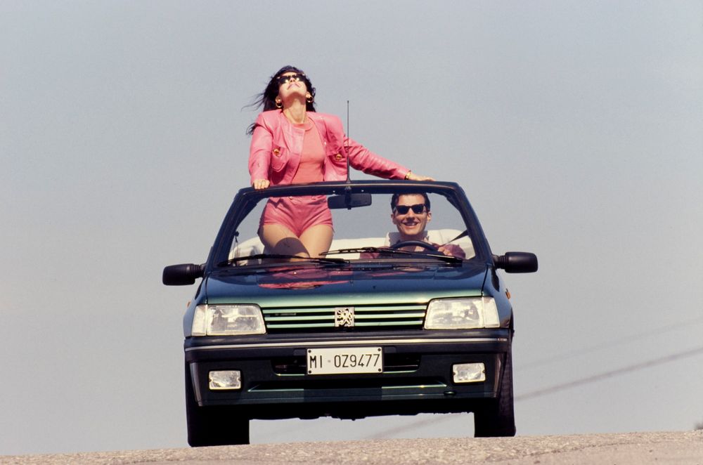 Jak szybko i bezpiecznie dla zdrowia schłodzić auto?