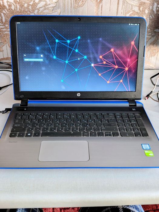 Ноутбук HP Pavilion 15-ab