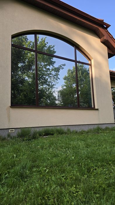 Montaż folii okiennych