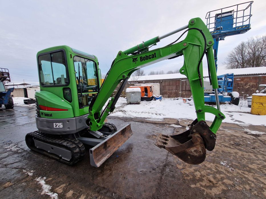 Міні екскаватор, мінік гусенечний Bobcat E25, 2013р.в., 2500кг
