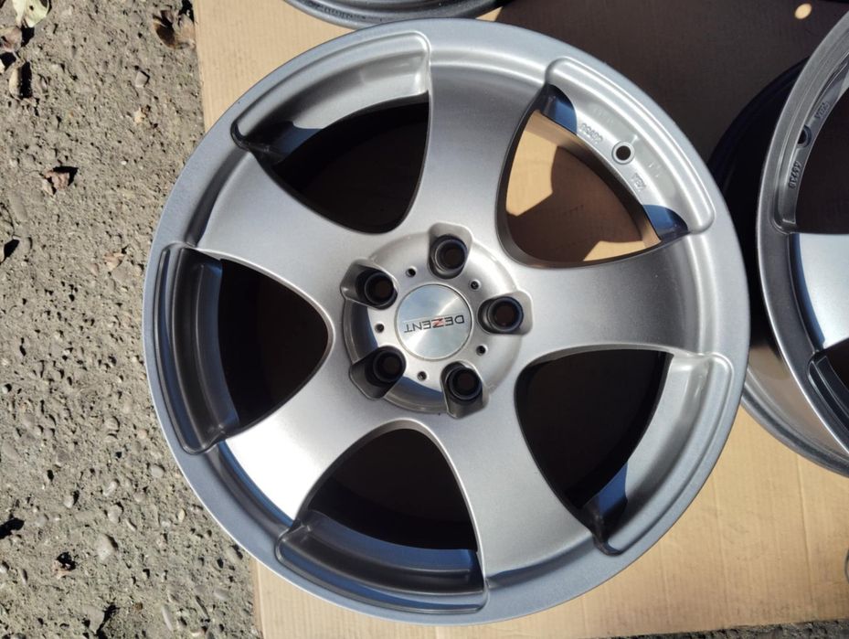 Dezent 5x114.3 17x7.5 Suzuki Kia Hunday Honda