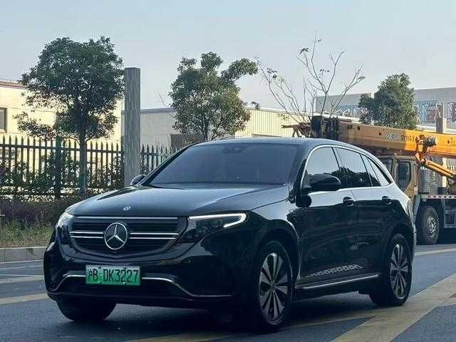 Продам Mercedes-benz EQC 2022 року