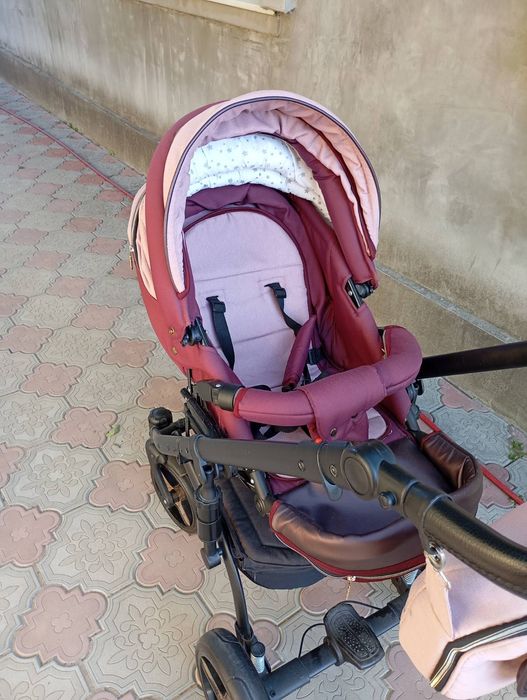 Продам коляску 2в 1.від 0-4 років