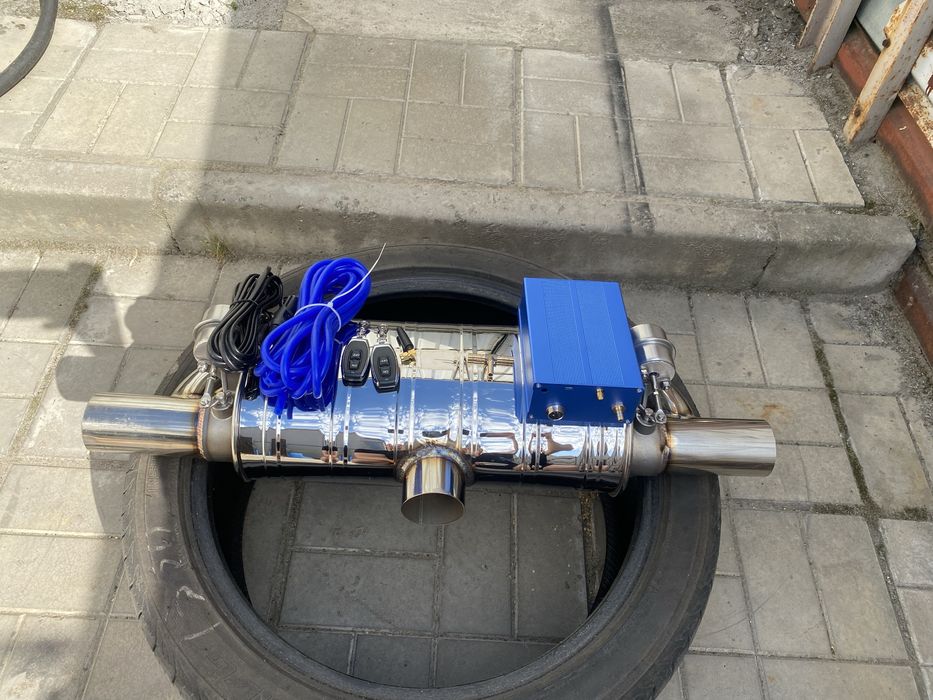 Прямоточный глушитель на заслонках режим тихий громкий 63мм 76мм