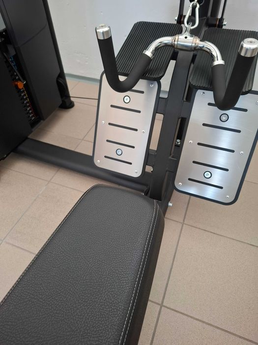 Dwufunkcyjna maszyna do treningu pleców lat pulldown/seated row RE8026