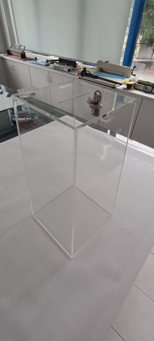 Venda ou Aluguer Pulpito em acrílico ou Madeira para festas e eventos