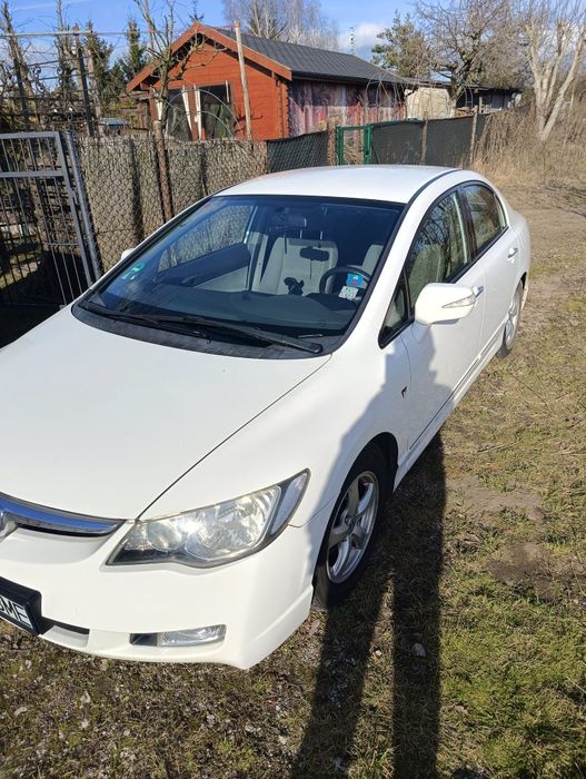 Honda Civic sedan 8 hybryda