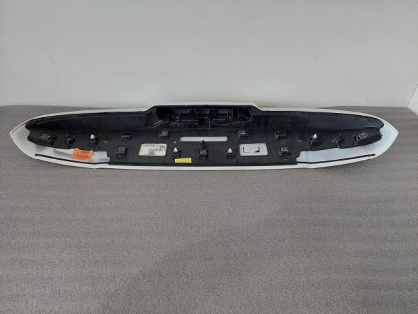 Spoiler / aileron da tampa da mala RENAULT Clio IV Société