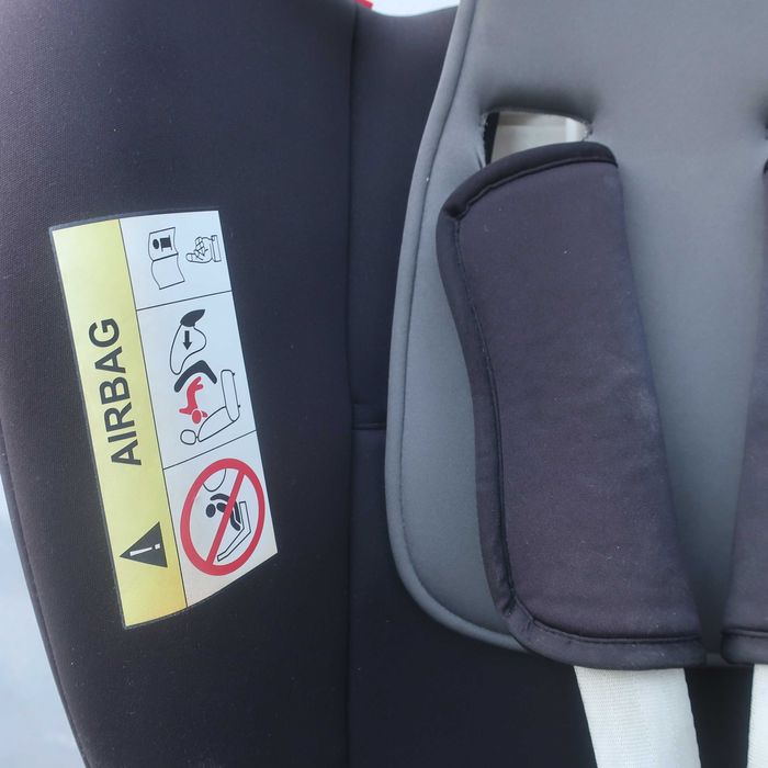 Cadeira Auto para Bebé e Criança dos 0 aos 36Kg em Bom Estado