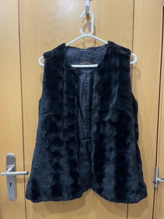 Casaco (Colete) de pelo preto
