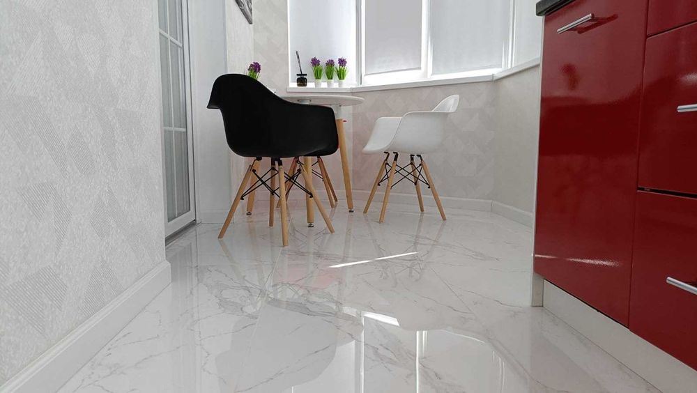 Продам 2 х кв в новом доме с евроремонтом с видом на море свое АГВ.