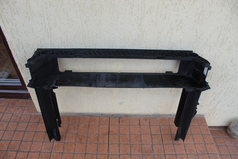 RAMKA OBUDOWA CHŁODNICY BMW E61 3.0D 7787443