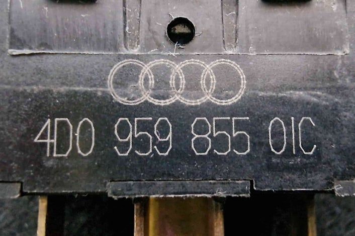 Comando / Botão / Interruptor Vidros Trás Direito 4D0959855 - AUDI A4 B5 Avant