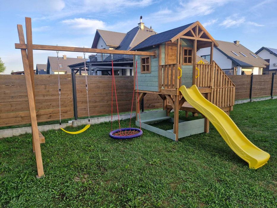 Domek drewniany plac zabaw dla dzieci
