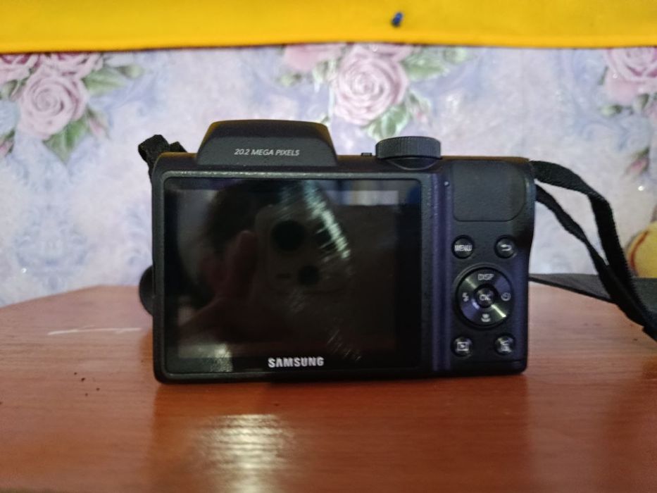 Фотоапарат Samsung з оптичним зумом — робочий, у хорошому стані