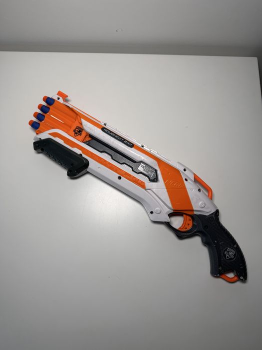 Nerf shotgun (Roughcut  2x4)