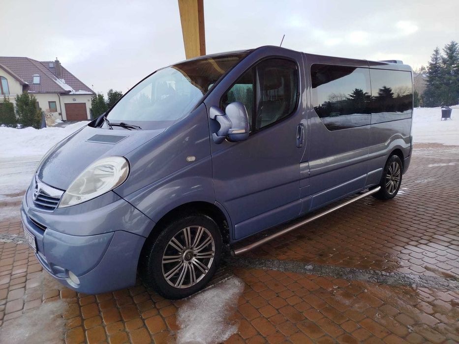 Opel Vivaro 2.5 CDTI 146 KM.Long,6-osobowy