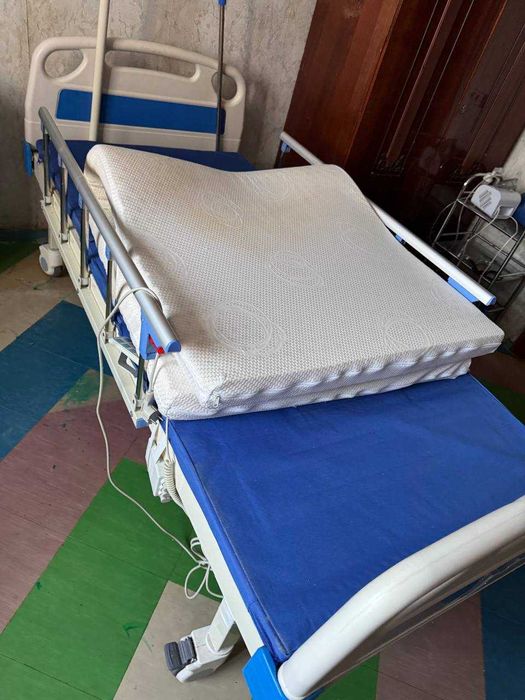 Ліжко лікарняне регульоване з латексним матрацом (можна окремо)