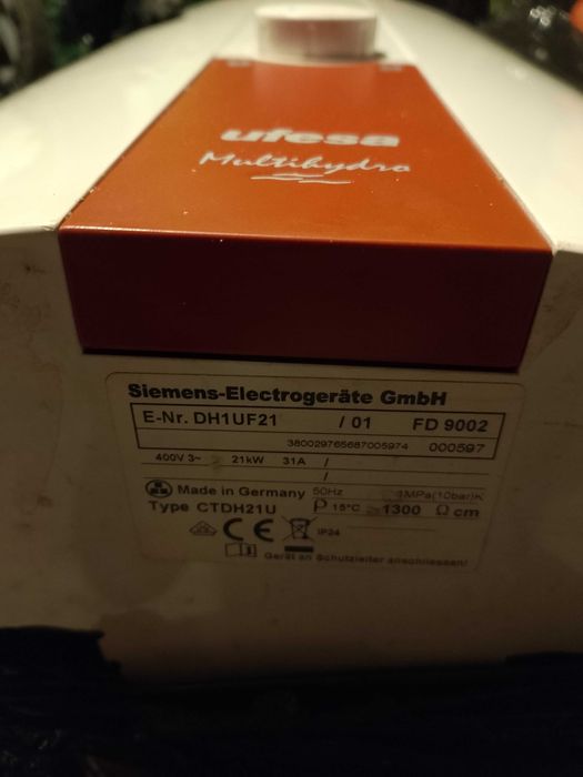 Elektryczny przepływowy podgrzewacz wody ufesa