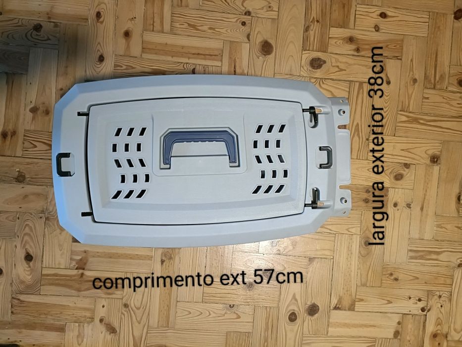 Caixa transportadora para cão pequeno / gato