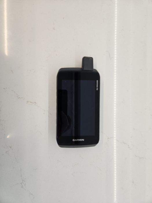 Vendo gps garmin montana 700