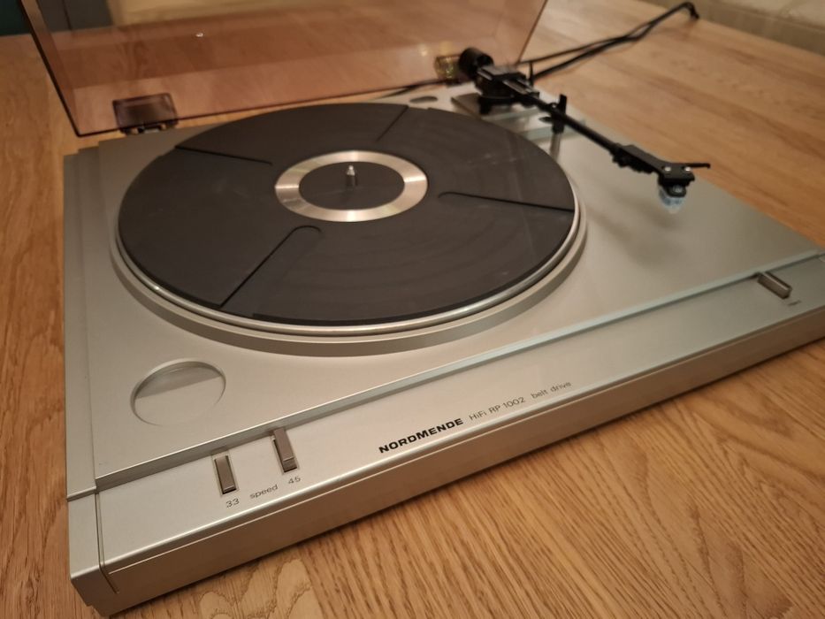 Gramofon Nordmende RP 1002