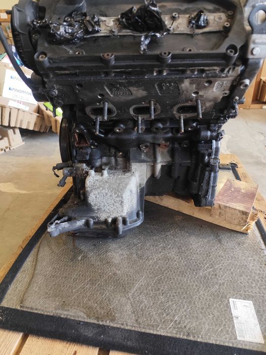 Silnik słupek 3.0 Tdi 240 KM CCW CCWA Audi A4 B8