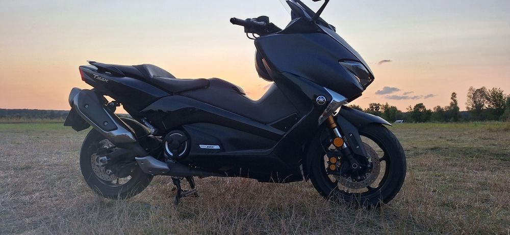Yamaha T Max 560