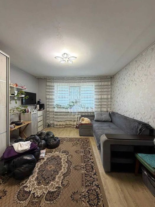 Алмазний 3х кімнатна квартира покращенного планування, цегляний будинок!