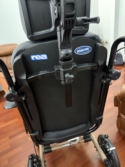Cadeira de Rodas Invacare Rea Clematis Pro | Reclinável e Conforto Top
