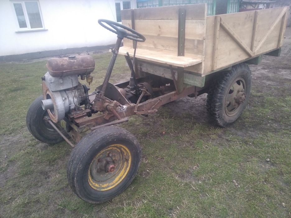 Продам трактор зід