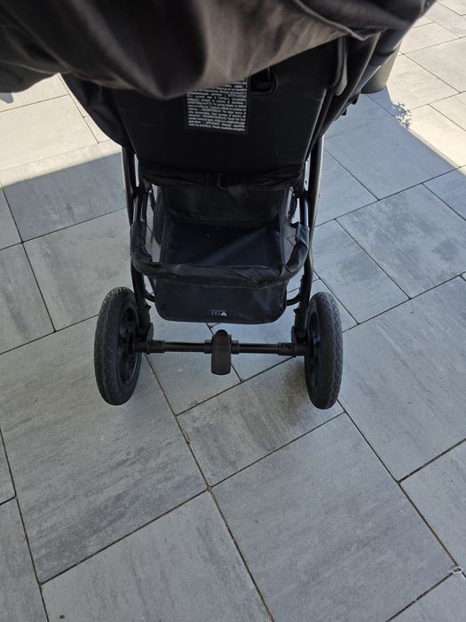 Wózek spacerowy LIONELO Annet Tour Carbon Czarny