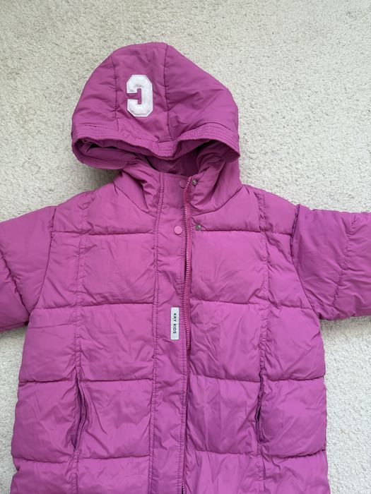 Куртка на дівчинку