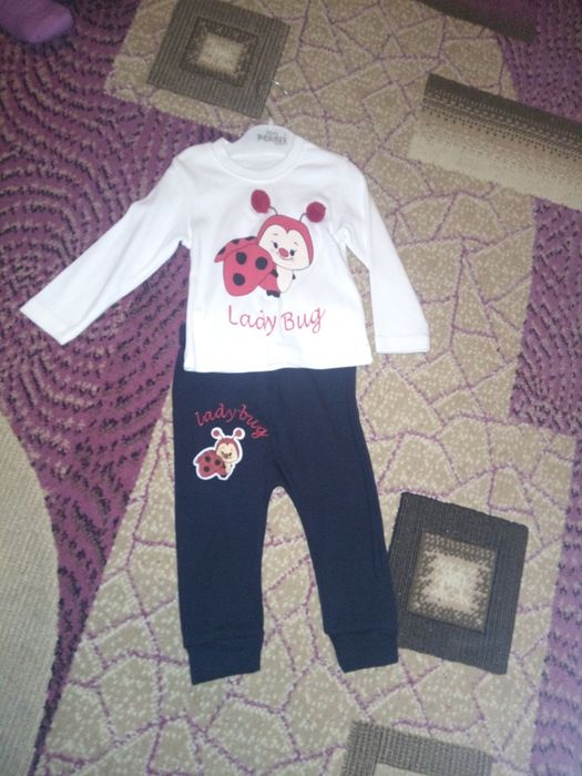 Продам костюмчик